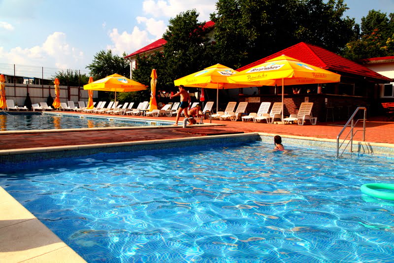 Strandul - Piscina Ilioara - stranduri din Bucuresti