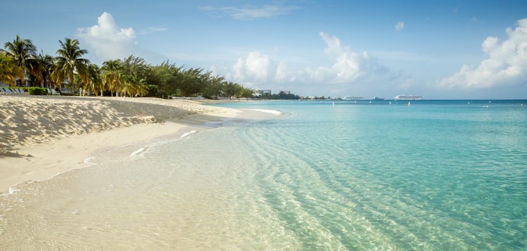 Plaja exotică Seven Mile Beach - Negril, Jamaica
