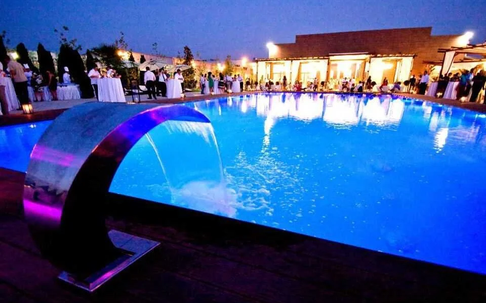 Blueberry Pool by Ambasad'Or