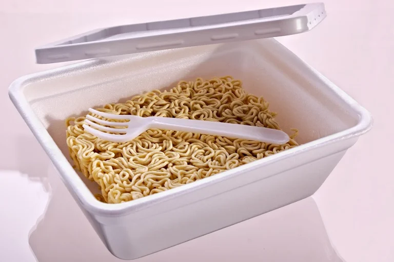 muschi de porc la cuptor cu cartofi si sos