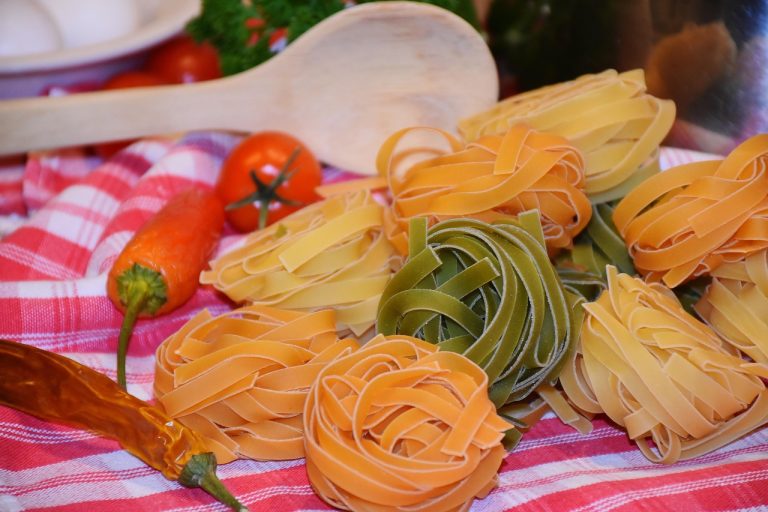 paste cu sos pesto