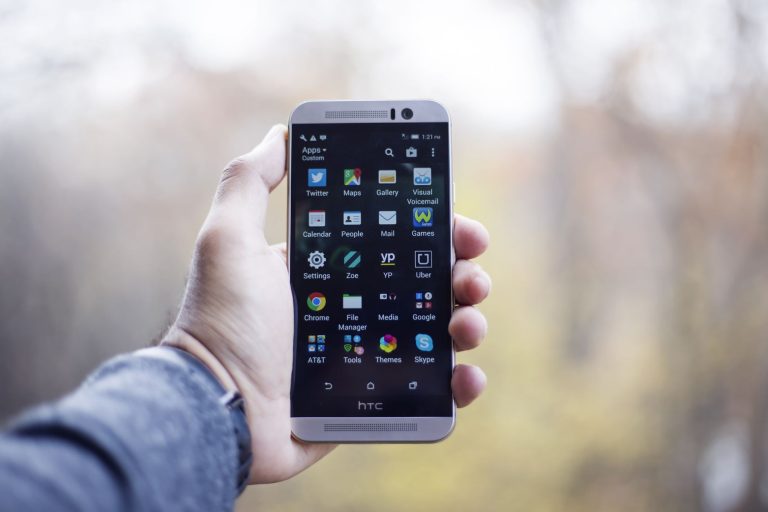 Top 5 instrumente de testare a aplicațiilor mobile în 2026.